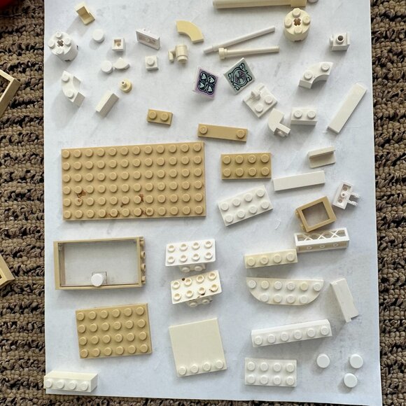 Lego Friends: Emma's Art Studio 41365 Incomplete Set - Picture 6 of 8